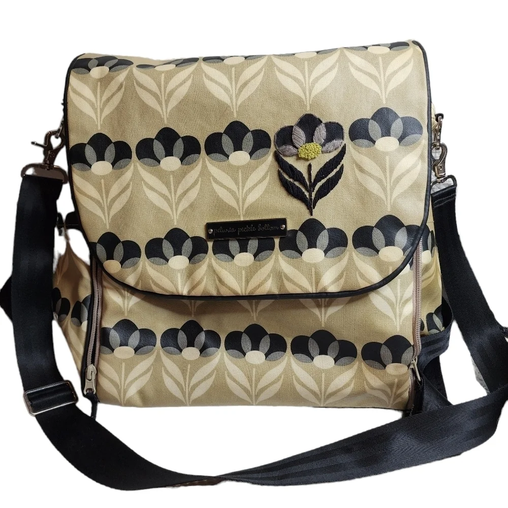 Petunia Pickle Bottom diaper‎ bag backpack. Multiple ways to carry.